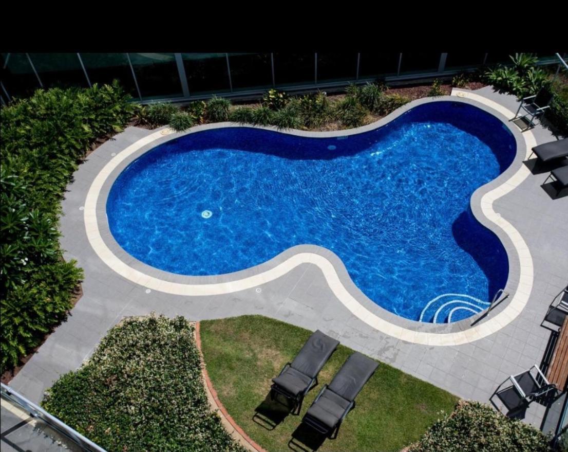 Marina Ocean View At The Shores Gold Coast Exterior photo