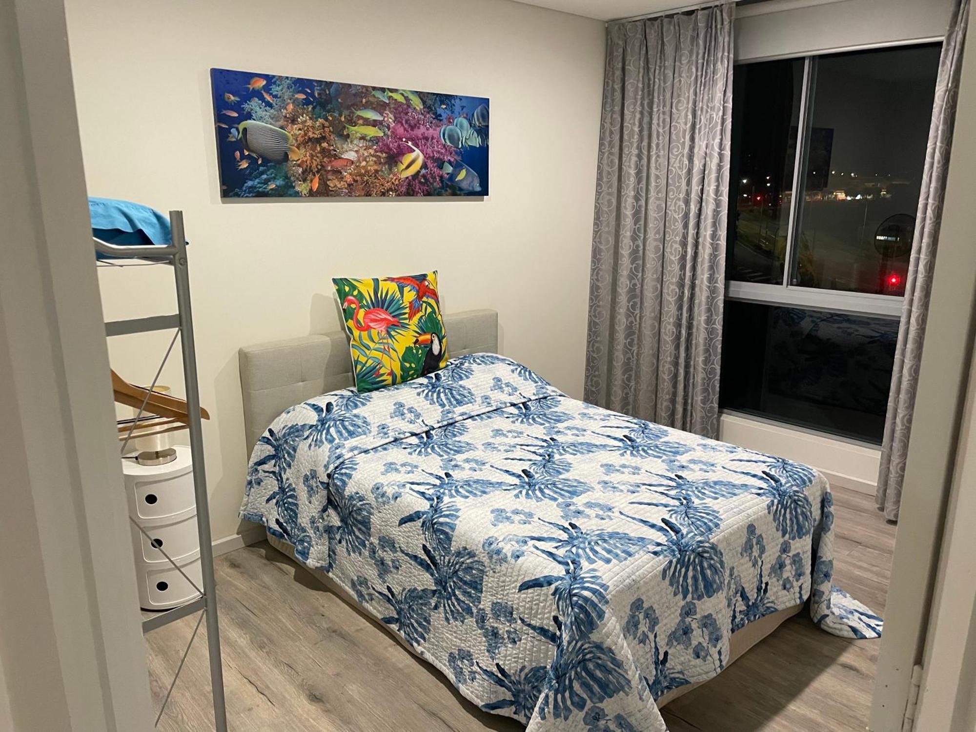 Marina Ocean View At The Shores Gold Coast Exterior photo